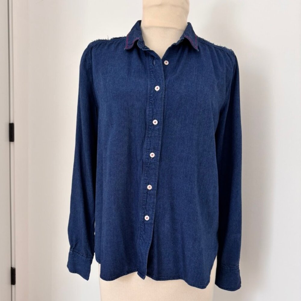 Upcycled chambray blouse with sweater embroidered back yoke - Picture 2 of 11